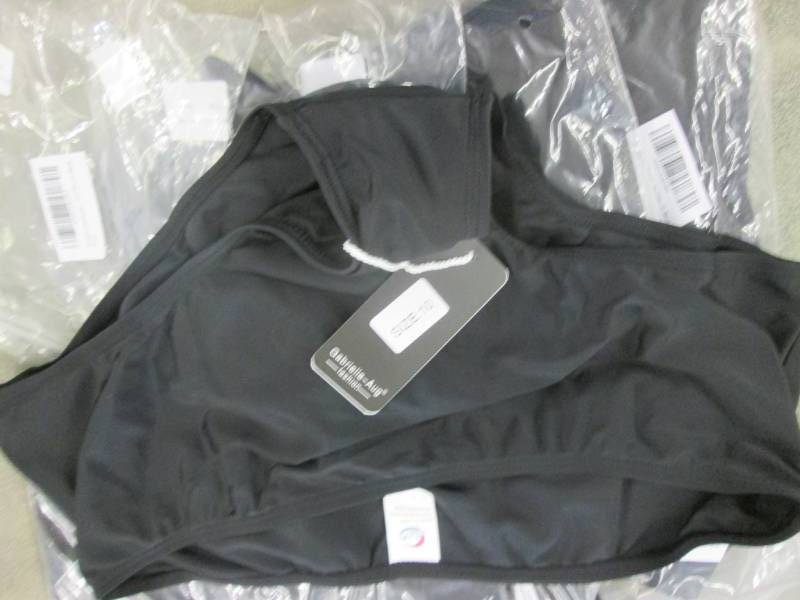lot 190 image: 8- Size 10, 1-Size 18 Ladies Black ...