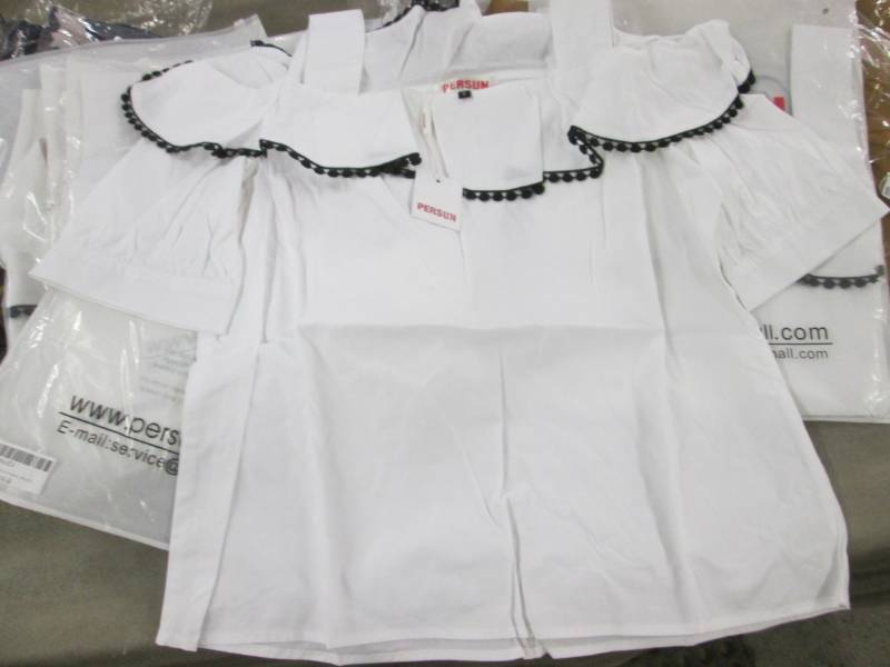 lot 192 image: 8 Small, 1 Medium Persun Cold Shoul...