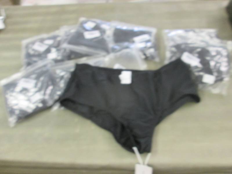 lot 213 image: 7 Size 10, 2 Size 18 Black Ladies S...