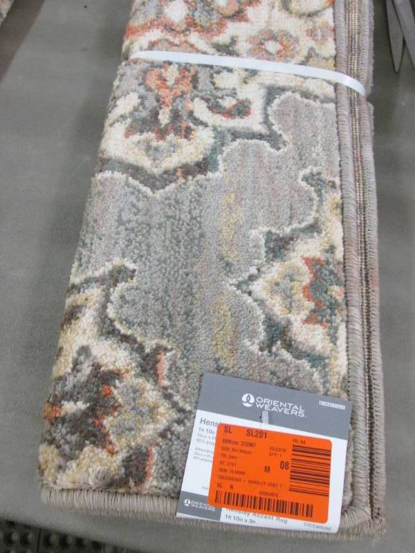 lot 231 image: Oriental Weavers Hensley Gray 1 ft....