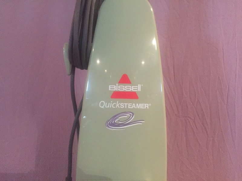 lot 4 image: Bissell Quicksteamer