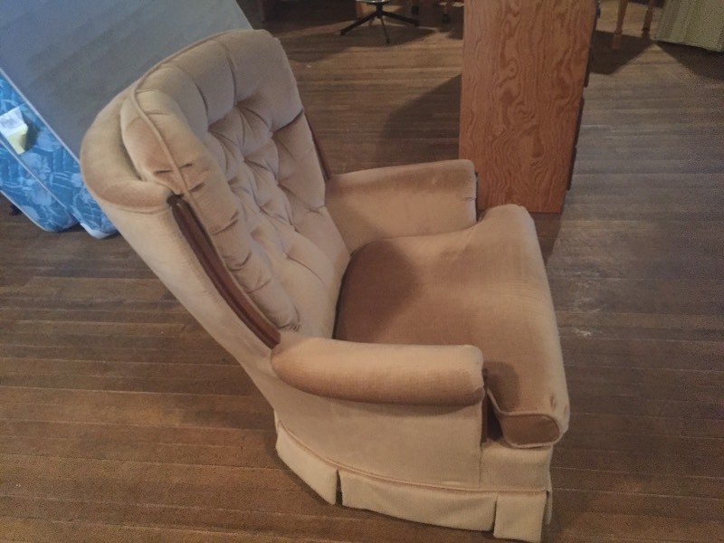 lot 12 image: Tan Chair