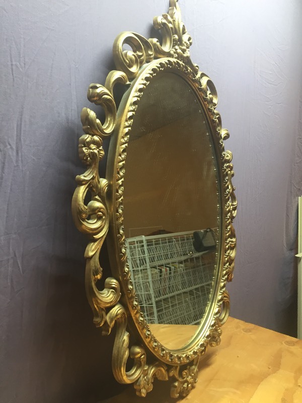 lot 16 image: Oval Mirror