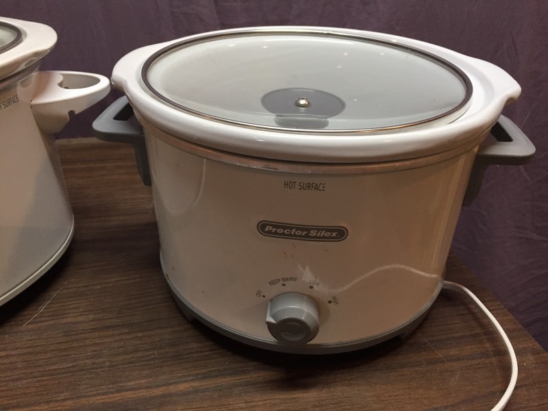 lot 65 image: Crock Pots