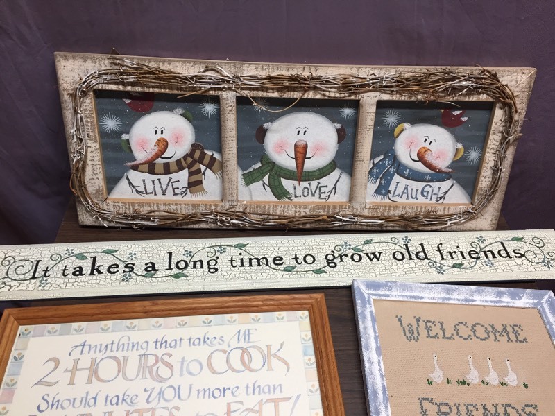 lot 80 image: Home Decor