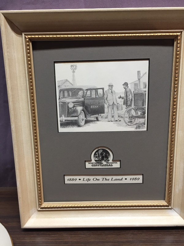 lot 79 image: ND Centennial Items