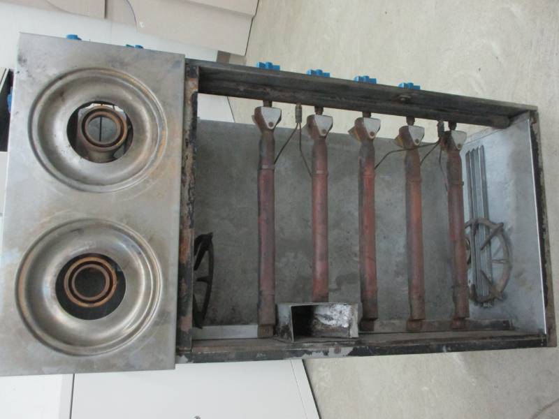 lot 12 image: Griddle without the top as is not tested