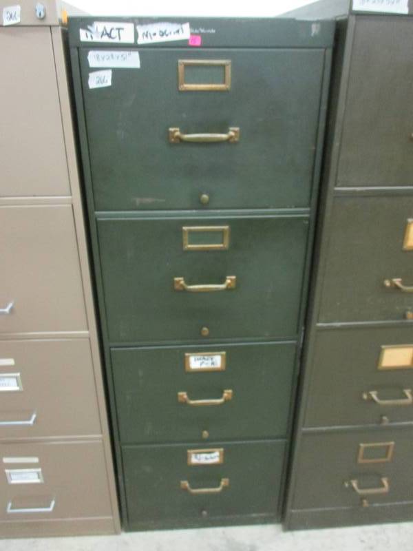 lot 15 image: 4 Drawer File Cabinet 18 x 28 x 51