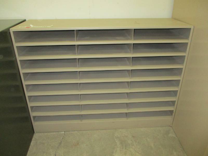 lot 22 image: Metal File Organizer 37x12x27 14