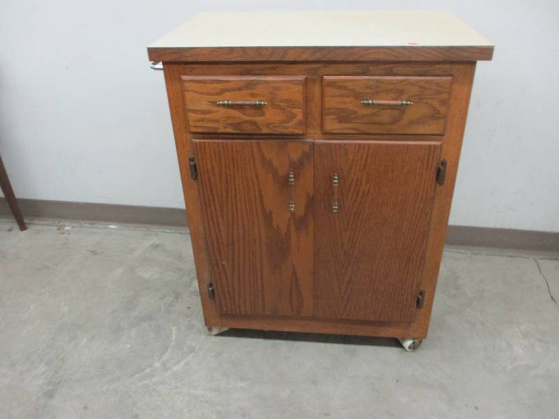 lot 38 image: Cabinet with Drawers and Cupboards for storage 28 x 19 x 35 on wheels