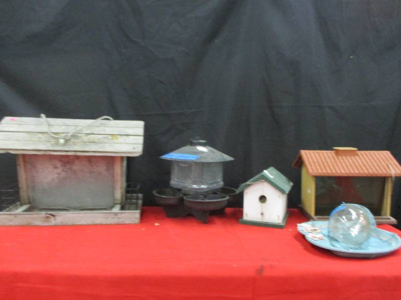 lot 84 image: Bird Feeders