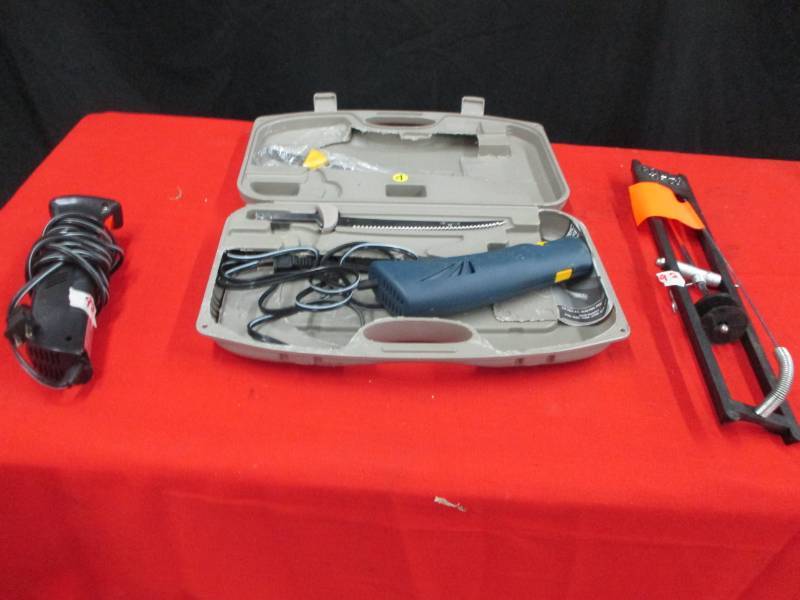 lot 92 image: Rapala Fillet Knives and Tip Up