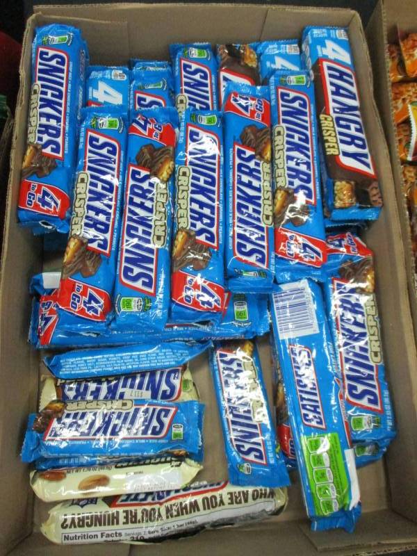 lot 143 image: 35 Snickers candy Bars