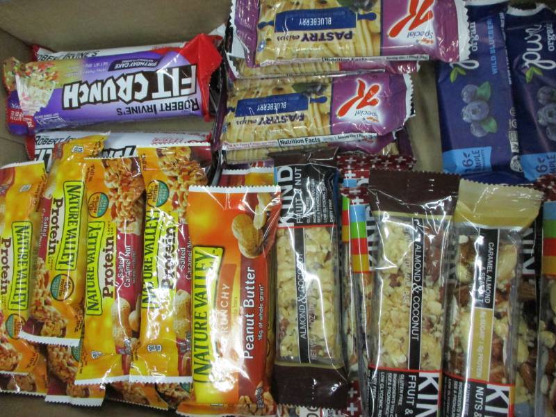 lot 144 image: 40  Protein bars
