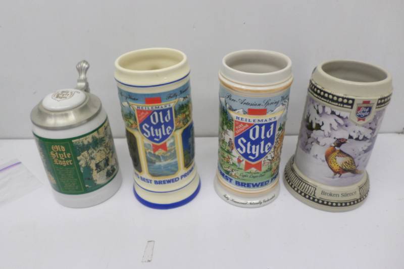 lot 70 image: 4 Old Style Steins