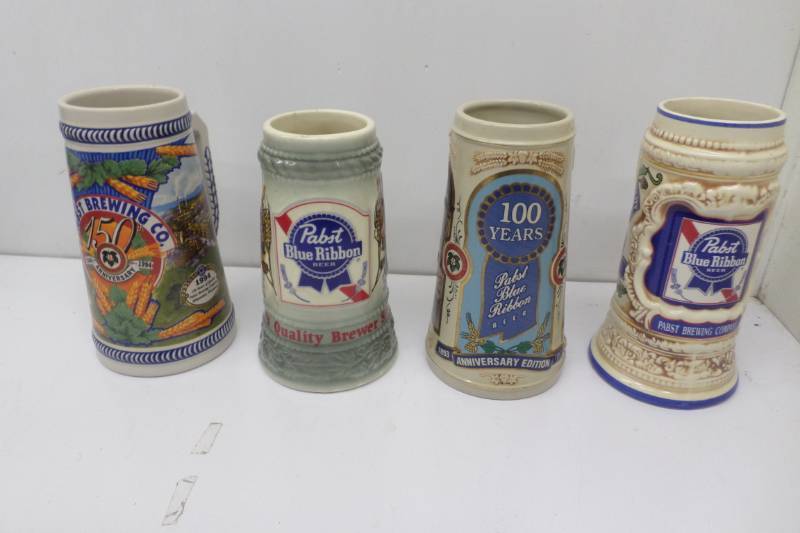 lot 75 image: 4 Pabst Blue Steins