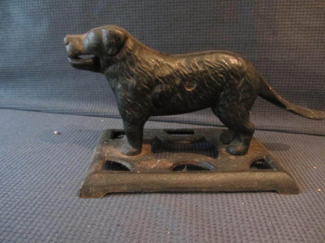 Cast Dog Nut Cracker