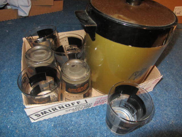 Mack Glasses, Ice Chest
