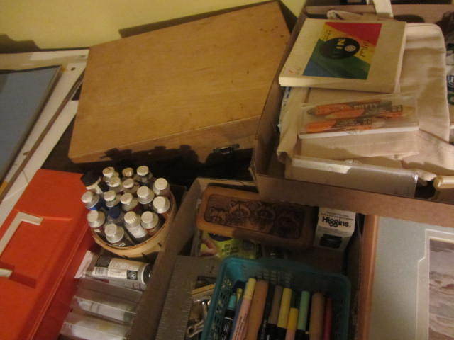 Artist Box, Paint