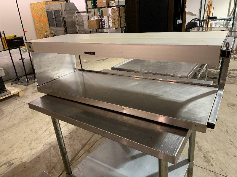 lot 25 image: 42 Hatco Glo-Ray Food Warmer,with base shelf