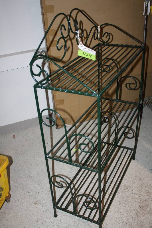 lot 69 image: Display Shelf