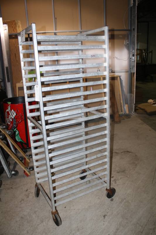 lot 101 image: Bun Rack