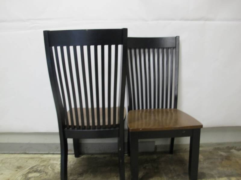 lot 62 image: Pair of Steve Silver Dining Room Lawton Side Chairs -  LW500S