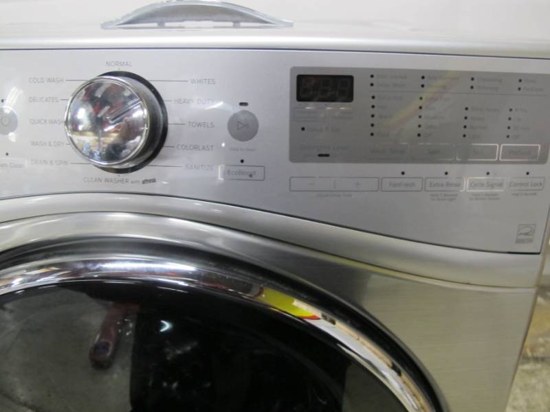 lot 5 image: 4.5 cu.ft Front Load Washer with Load & Go, 12 cycles - Works, Broken Handle