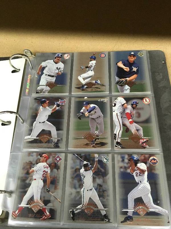lot 57 image: 1997 Leaf MLB Card Album