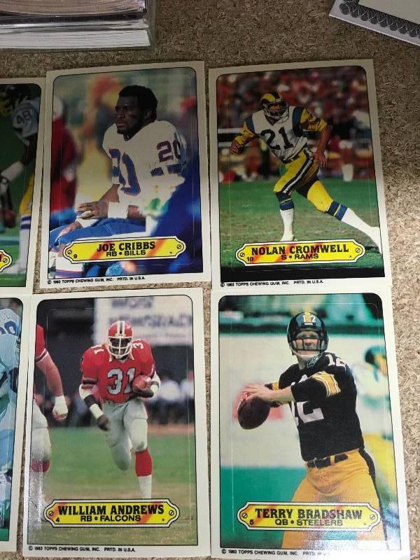 lot 90 image: 1983 Topps Chewing Gum NFL Sticker Cards