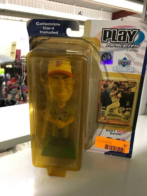 lot 35 image: Upper Deck Play Makers Cal Ripken Jr. Bobble Head