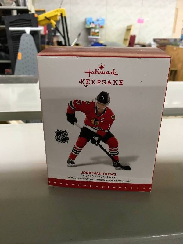 lot 38 image: Hallmark Keepsake Jonathan Toews Home Jersey Ornament