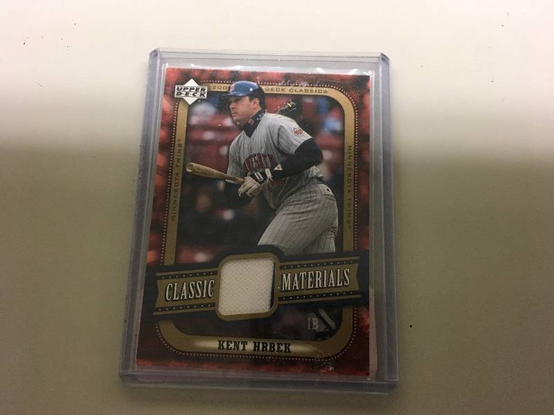 lot 44 image: Kent Hrbek Classic Materials Card