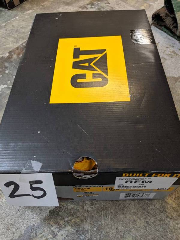 lot 25 image: CAT Footwear Mens Conclude Steel Toe Work Shoe - brown 10.5 wide NEW