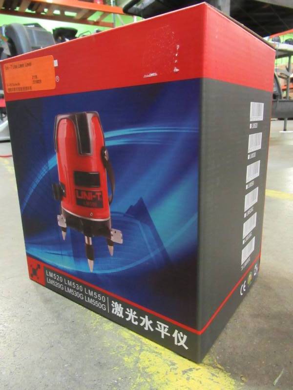 lot 60 image: Uni-T Line Laser Level, LM550G - New in Box.
