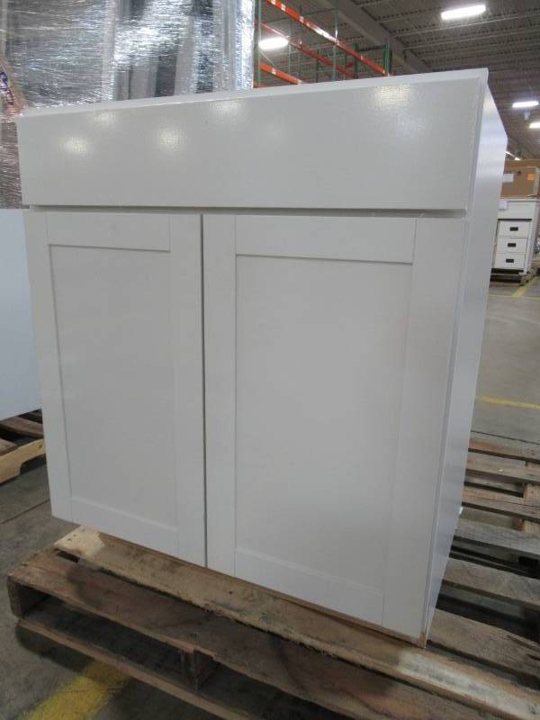 lot 135 image: Hampton Bay Assembled 30 x 34.5 x 24 Base Kitchen Cabinet with Ball-Bearing Drawer Glides in Satin White, KB30-SW - Hole in RH Side Wall.
