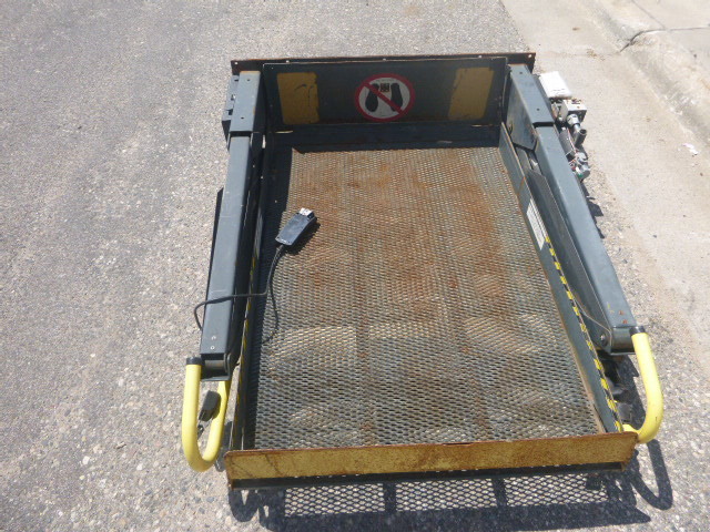 ricon wheelchair lift