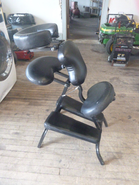 lot 31 image: Massage Chair
