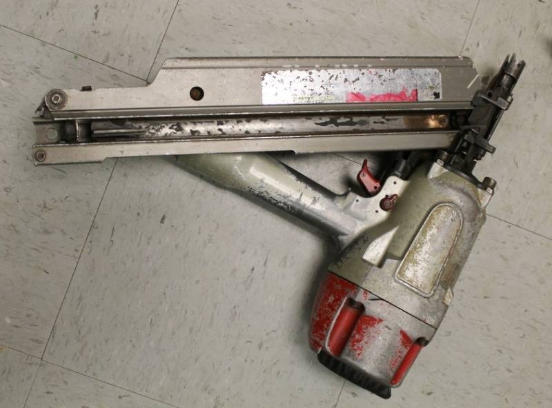lot 15 image: Finishing Nailer