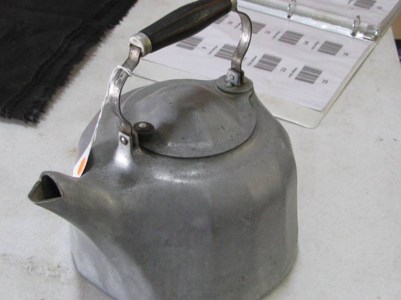 lot 16 image: Griswold Tea Kettle