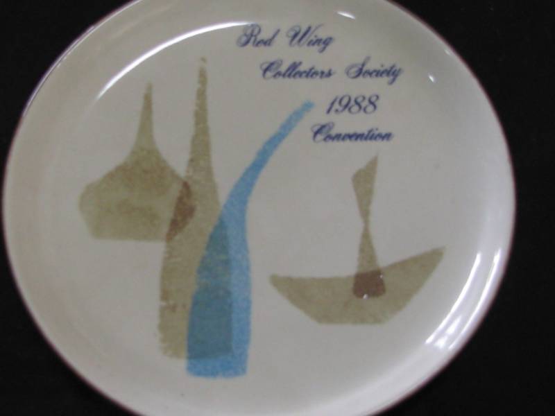lot 20 image: Red Wing 1988 Convention Plate