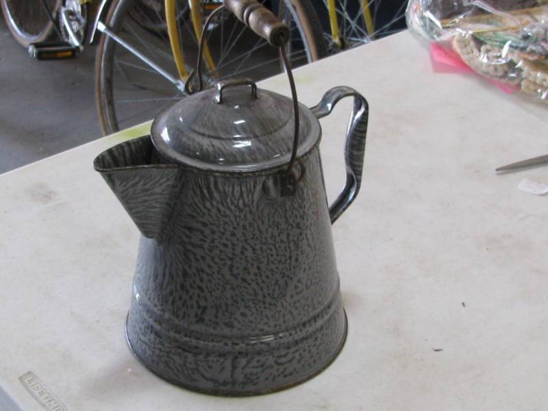 lot 60 image: Granite Ware Coffee Pot