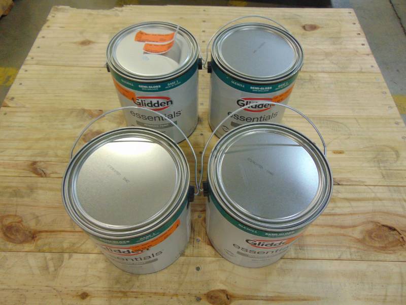 lot 106 image: Glidden Essentials 1 gal. Semi-Gloss Interior Paint GLE-3000-01 (4)