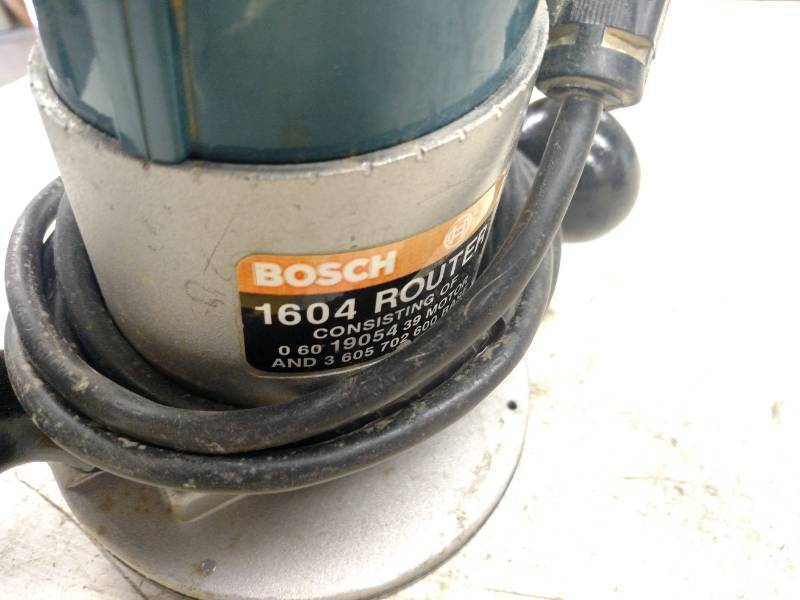 lot 51 image: Bosch 1604 Router, Works...