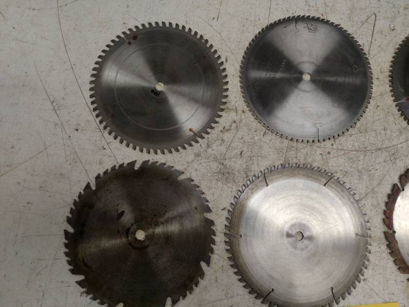 lot 60 image: (8) Asstd 10 Saw Blades...