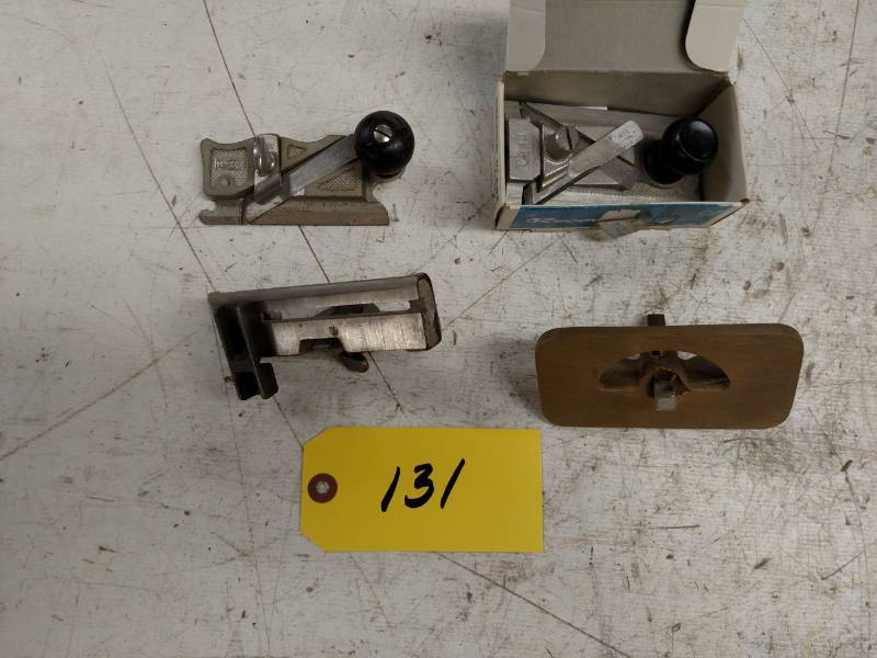 lot 131 image: (4) Vintage Planers...