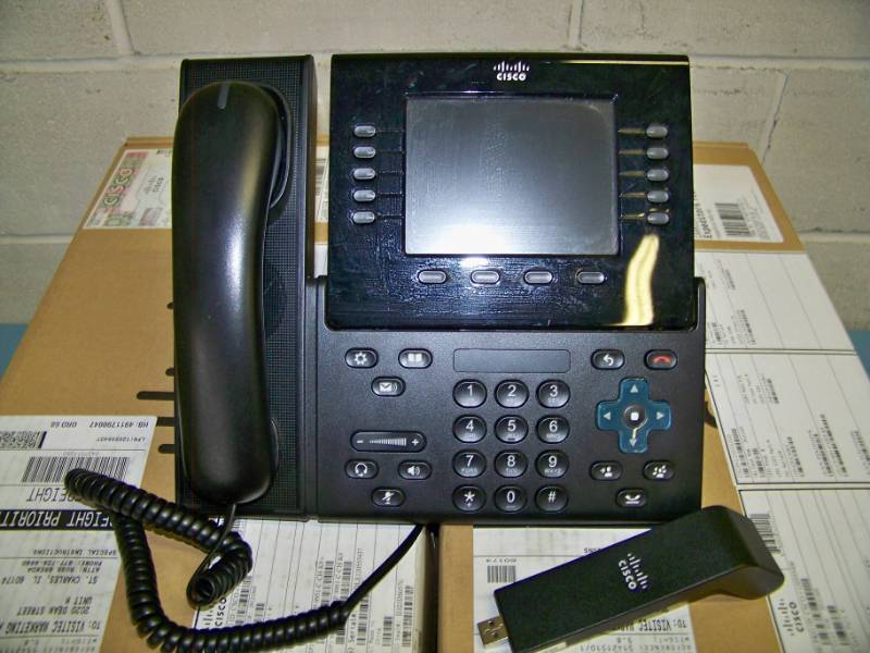 lot 36 image: (8) Cisco, IP Phone Systems  Professional Telephones in Original Boxes
