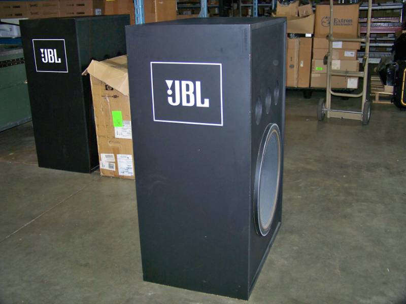 lot 22 image: JBL, Professional Series, 18 Subwoofer  Sub System
