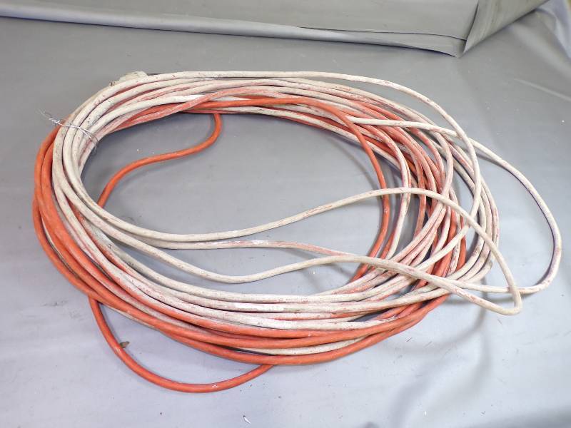lot 23 image: Large Extension Cord
