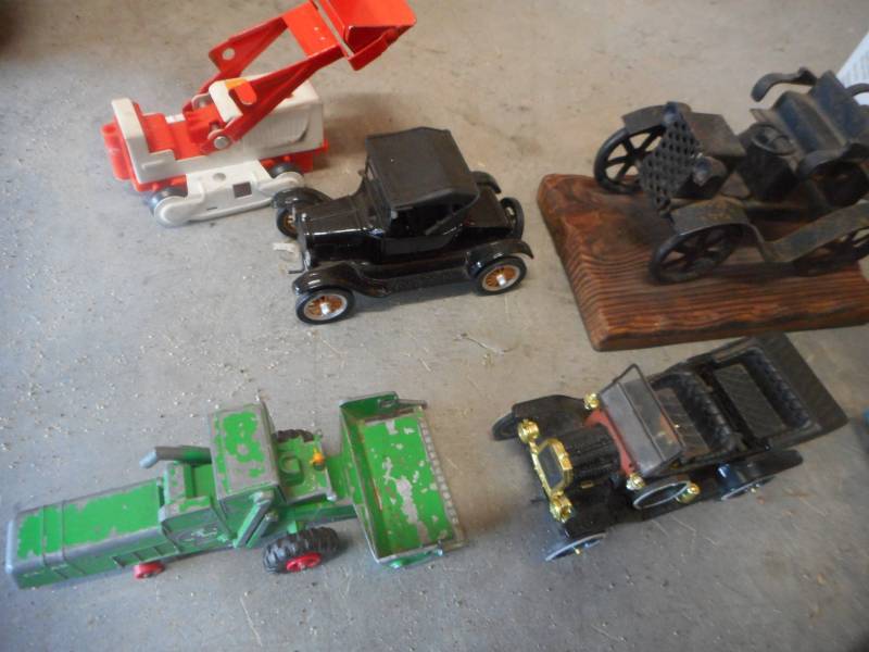 Toy CarTractor Lot